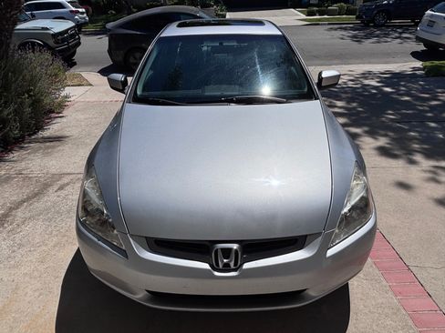 Used 2004 Honda Accord EX image 4