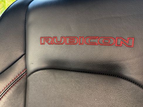 Used 2021 Jeep Gladiator Rubicon image 5