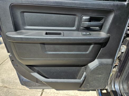 Used 2013 RAM 1500 Express image 9