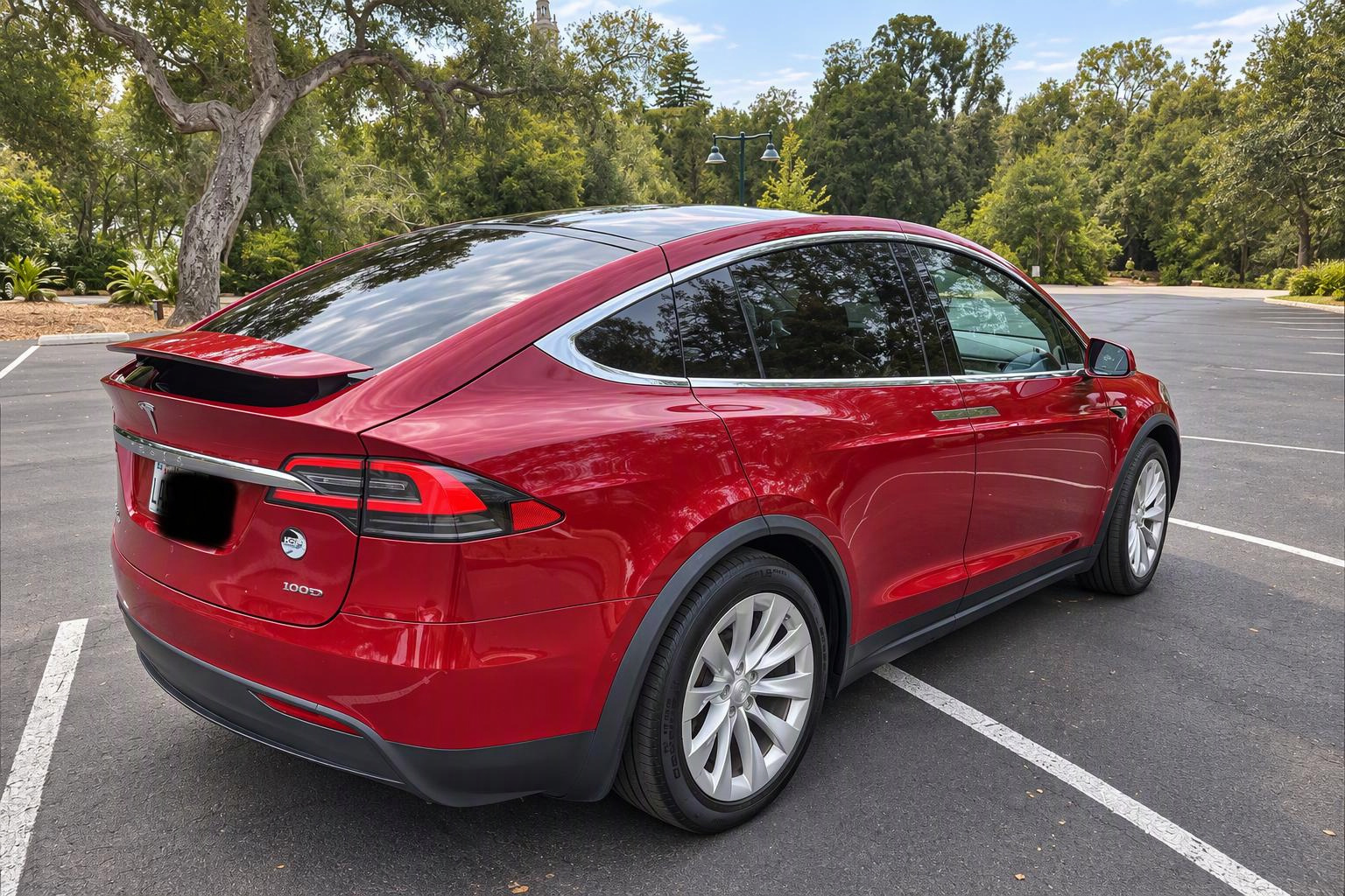 Used 2017 Tesla Model X 100D AWD/4WD image 5