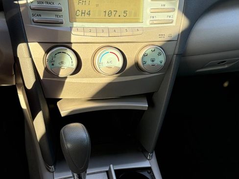 Used 2007 Toyota Camry LE image 5