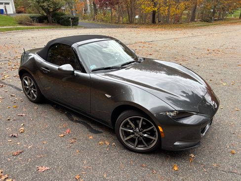 Used 2023 MAZDA MX-5 Miata Grand Touring image 12
