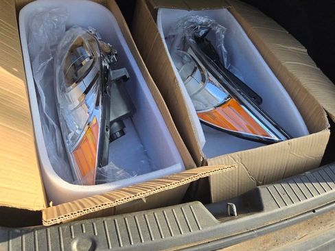 Used 2013 Hyundai Sonata Limited w/ Premium Pkg image 12