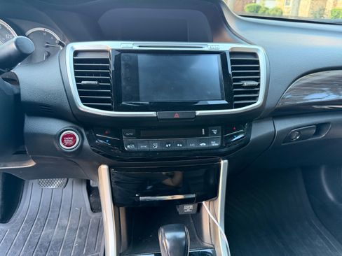 Used 2016 Honda Accord EX-L image 11
