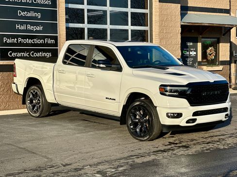 Used 2022 RAM 1500 Limited w/ Night Edition image 5