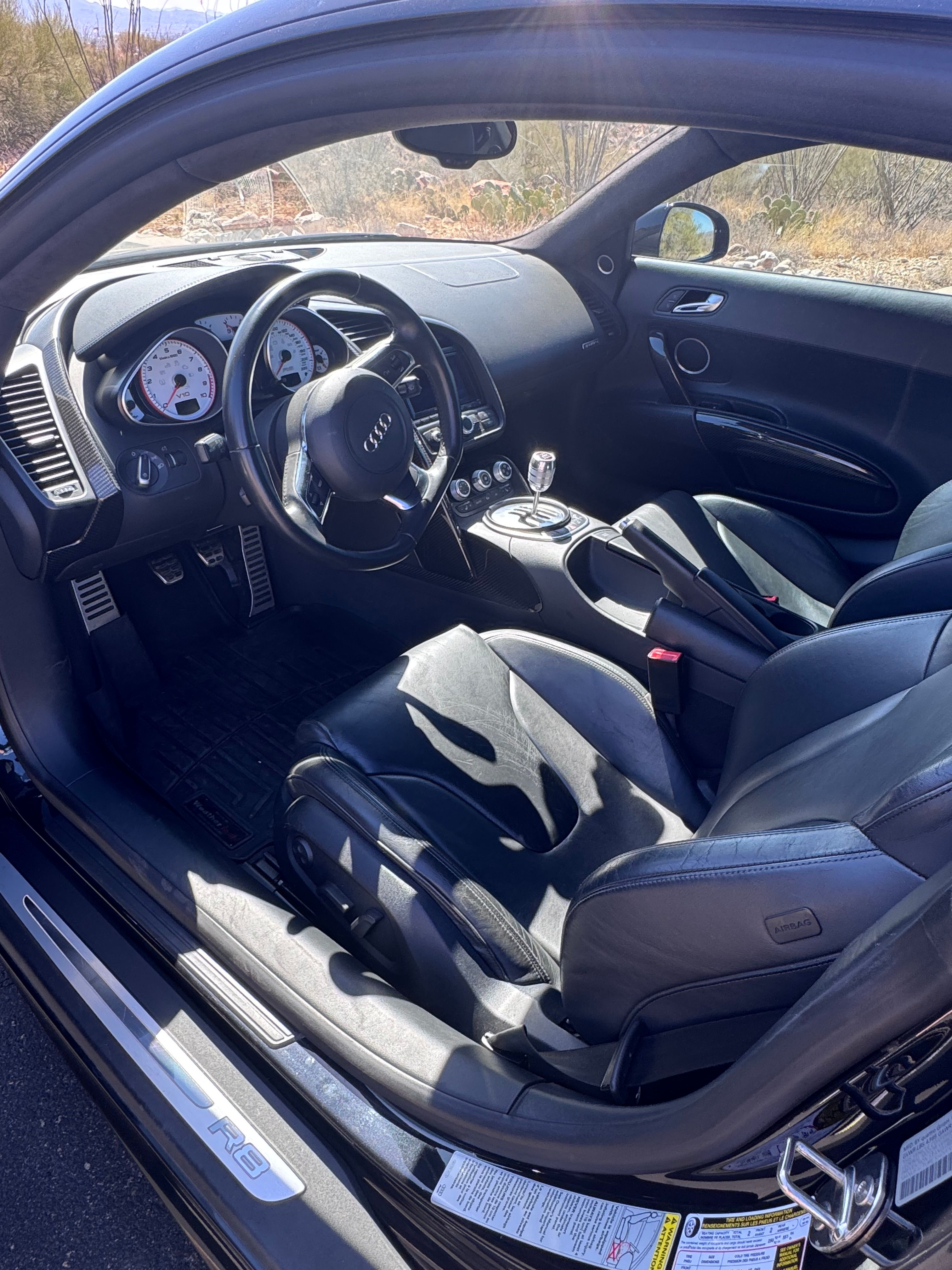 Used 2012 Audi R8 V10 AWD/4WD image 6