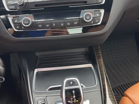 Used 2018 BMW 230i Convertible image 9