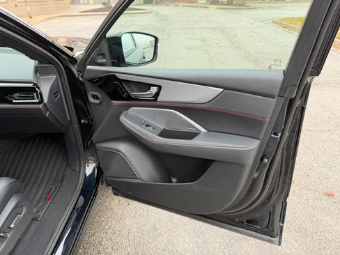 Used 2025 Acura MDX A-Spec image 21