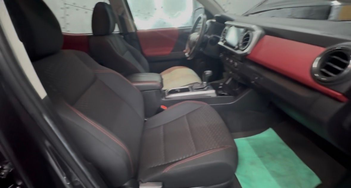 Used 2023 Toyota Tacoma SR5 RWD image 10