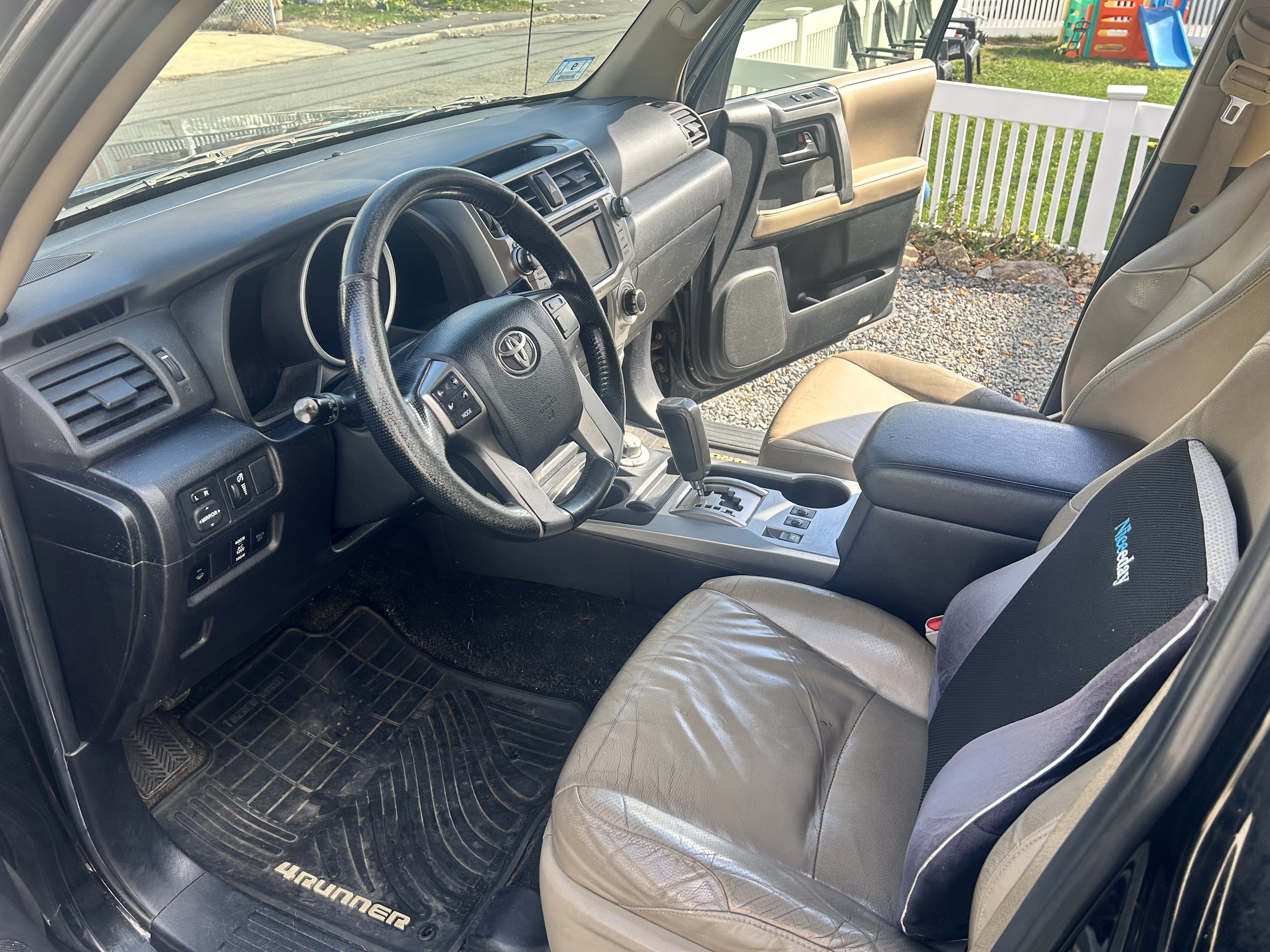 Used 2012 Toyota 4Runner Limited AWD/4WD image 20