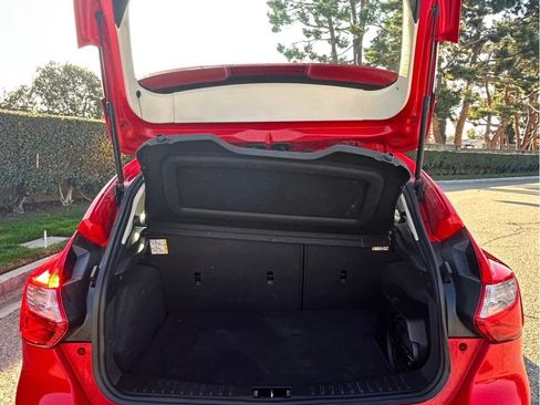 Used 2012 Ford Focus SEL image 13