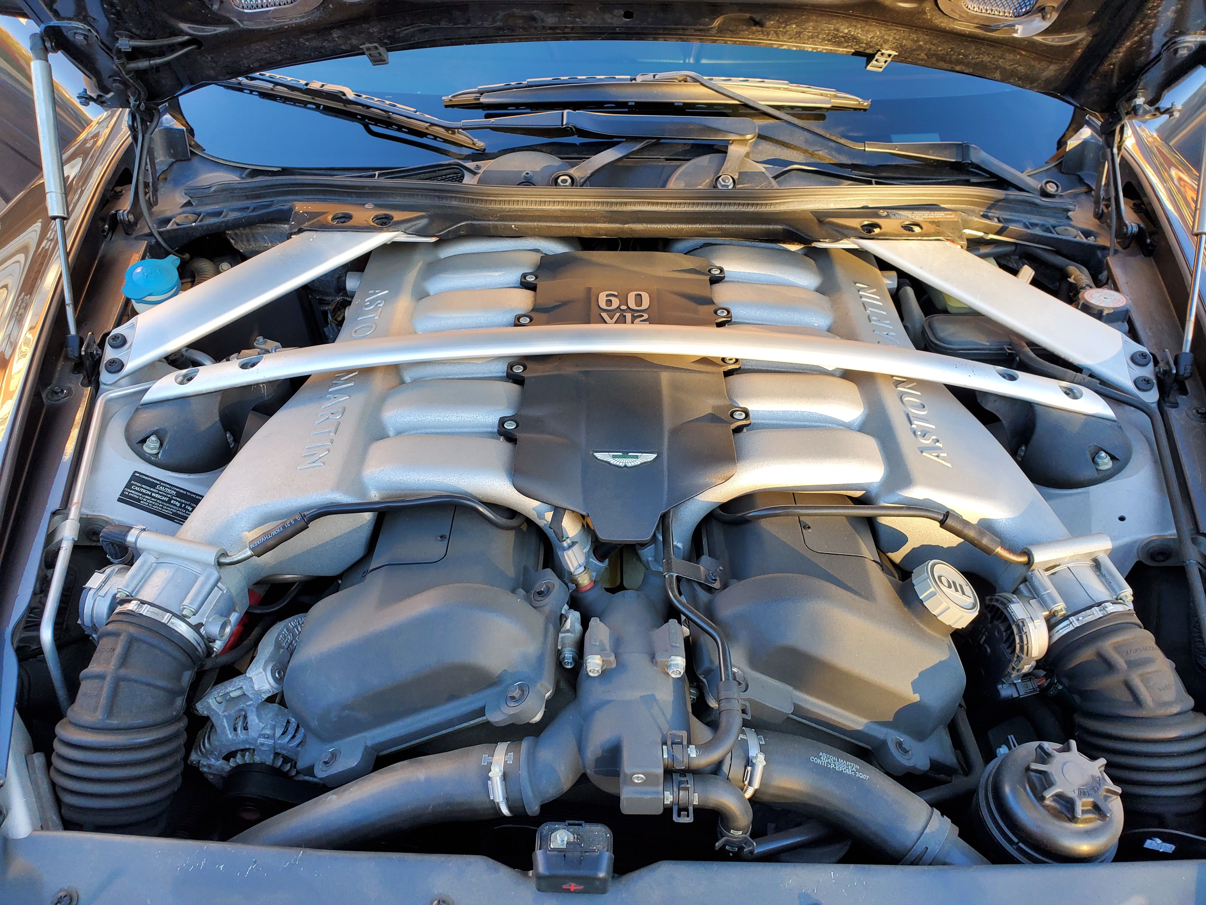 Used 2008 Aston Martin DB9 Coupe RWD image 14