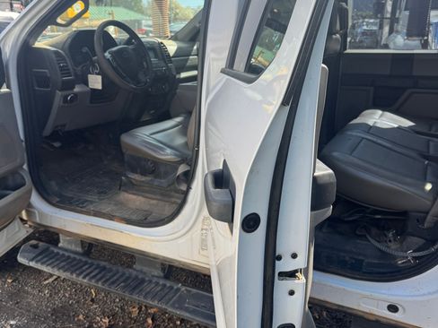 Used 2018 Ford F350 XL w/ Power Equipment Group image 5