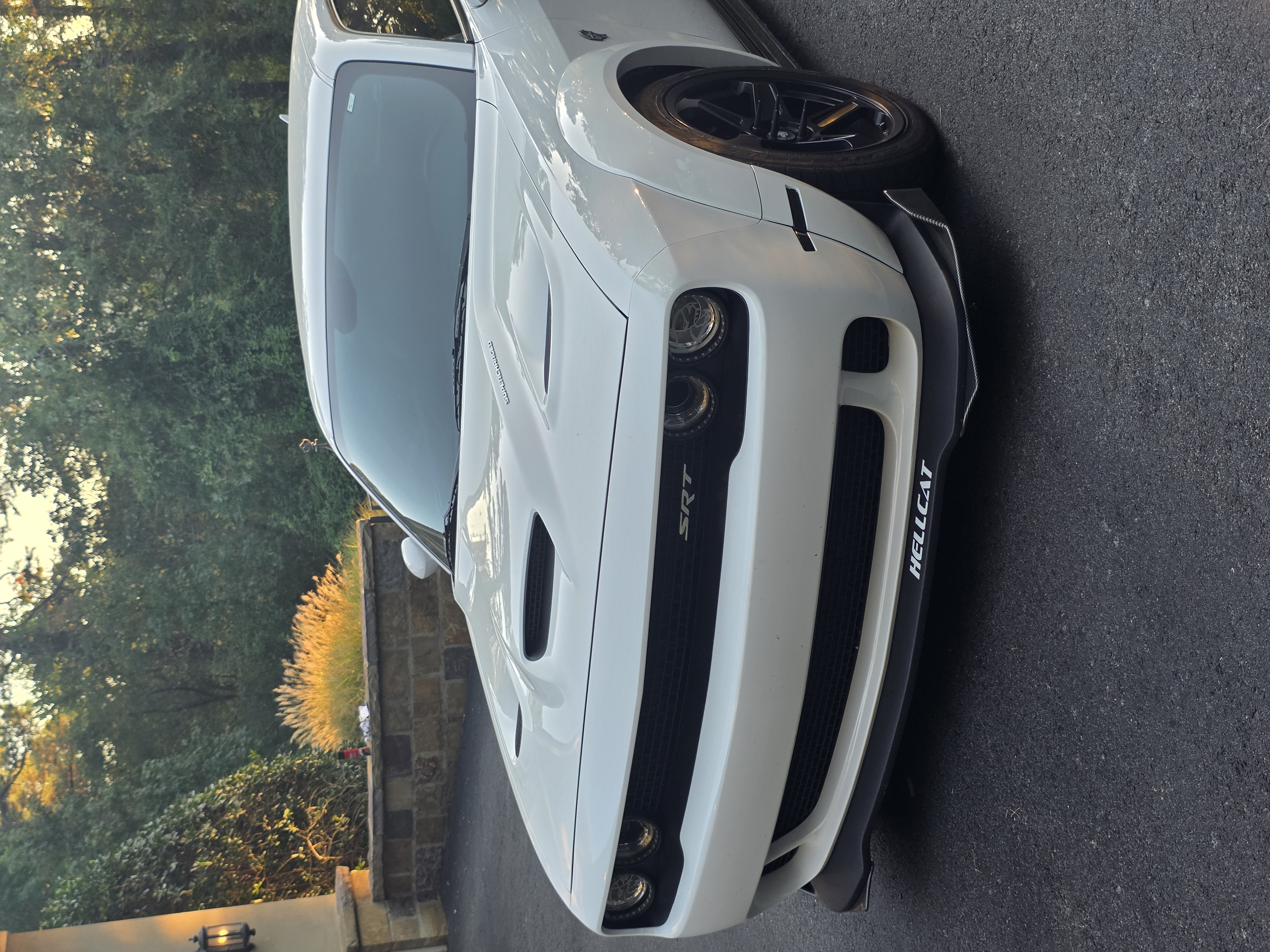 Used 2016 Dodge Challenger SRT Hellcat RWD image 14