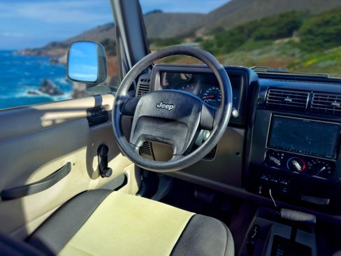 Used 2005 Jeep Wrangler Sport w/ 30" Tire & Wheel Group image 10