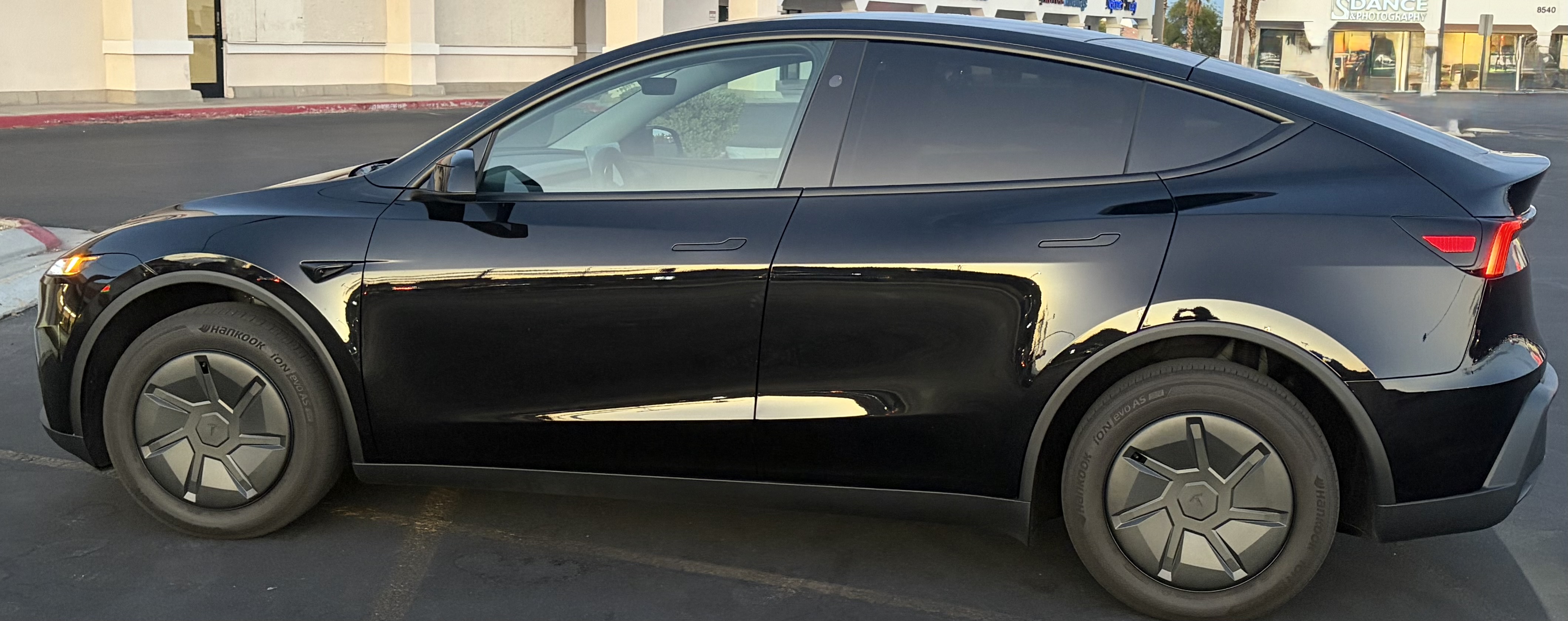 Used 2026 Tesla Model Y 2WD image 5