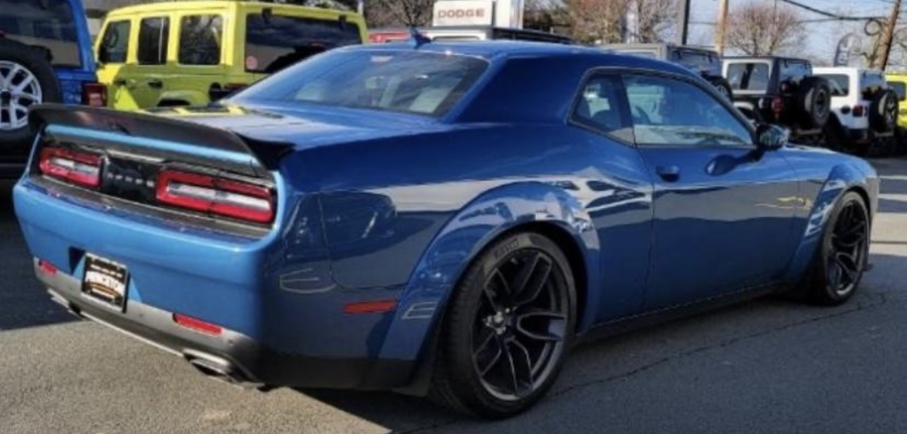 Used 2022 Dodge Challenger R/T Scat Pack RWD image 13