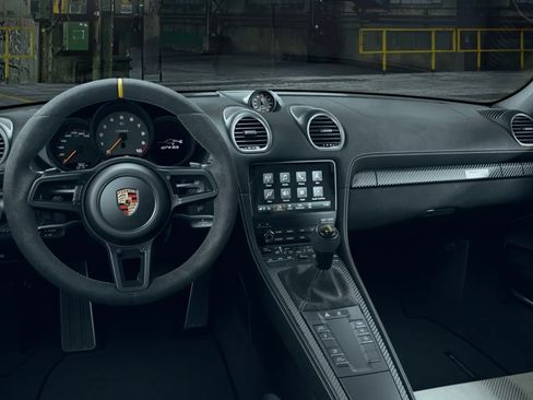 Used 2025 Porsche 718 Cayman GT4 RS RWD image 10