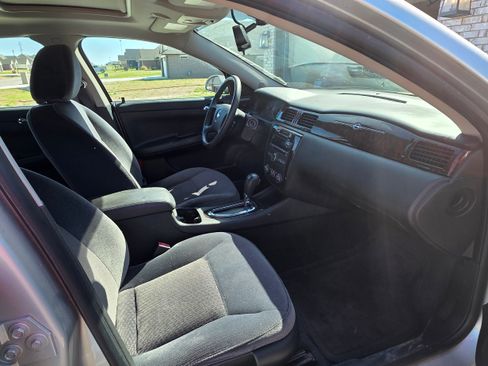 Used 2012 Chevrolet Impala LT w/ LT Sunroof Package image 15