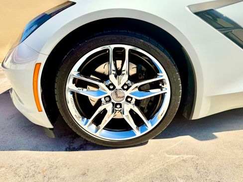 Used 2016 Chevrolet Corvette Stingray Coupe image 19