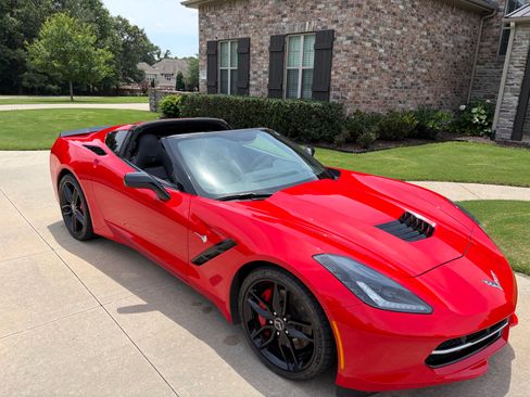 Used 2014 Chevrolet Corvette Stingray Coupe w/ 3LT Preferred Equipment Group RWD image 2