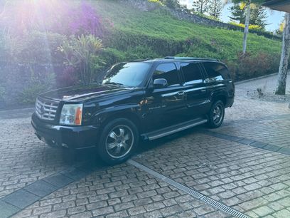Used 2005 Cadillac Escalade ESV AWD