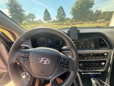 Used 2016 Hyundai Sonata SE FWD image 15