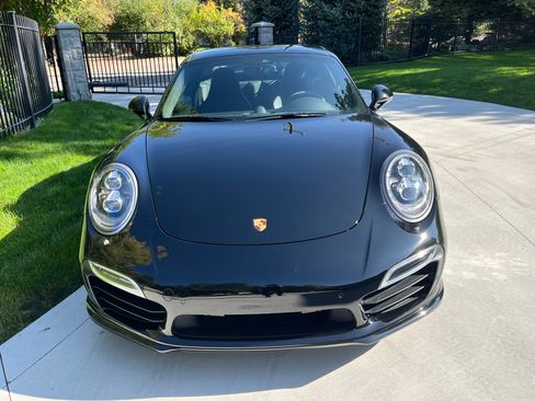 Used 2014 Porsche 911 Turbo S image 13