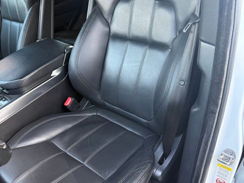 Used 2017 Land Rover Range Rover Sport SE image 12