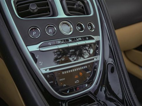 Used 2019 Aston Martin DB11 Volante Convertible 2D image 13