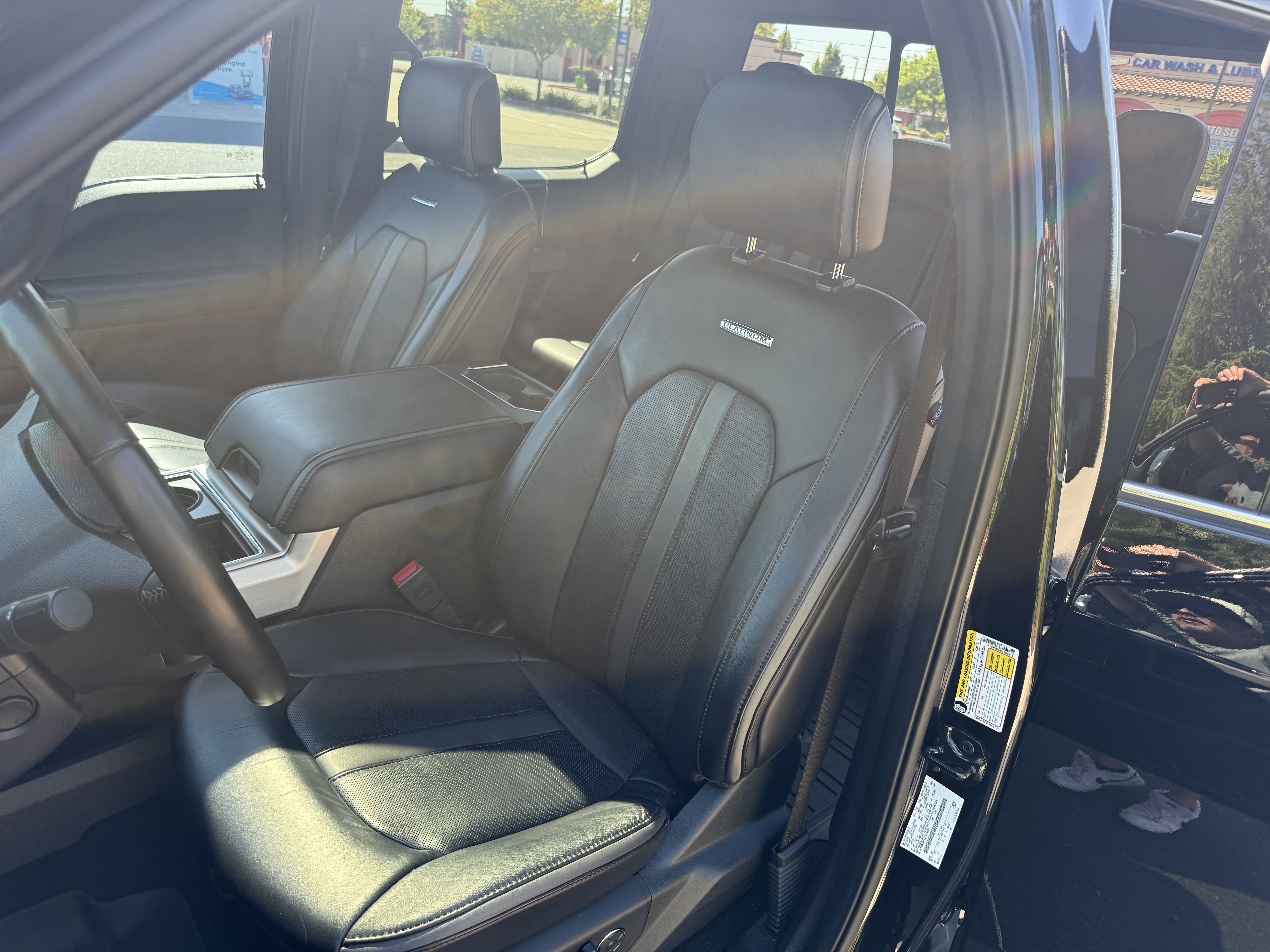 Used 2020 Ford F250 Platinum w/ FX4 Off-Road Package AWD/4WD image 11