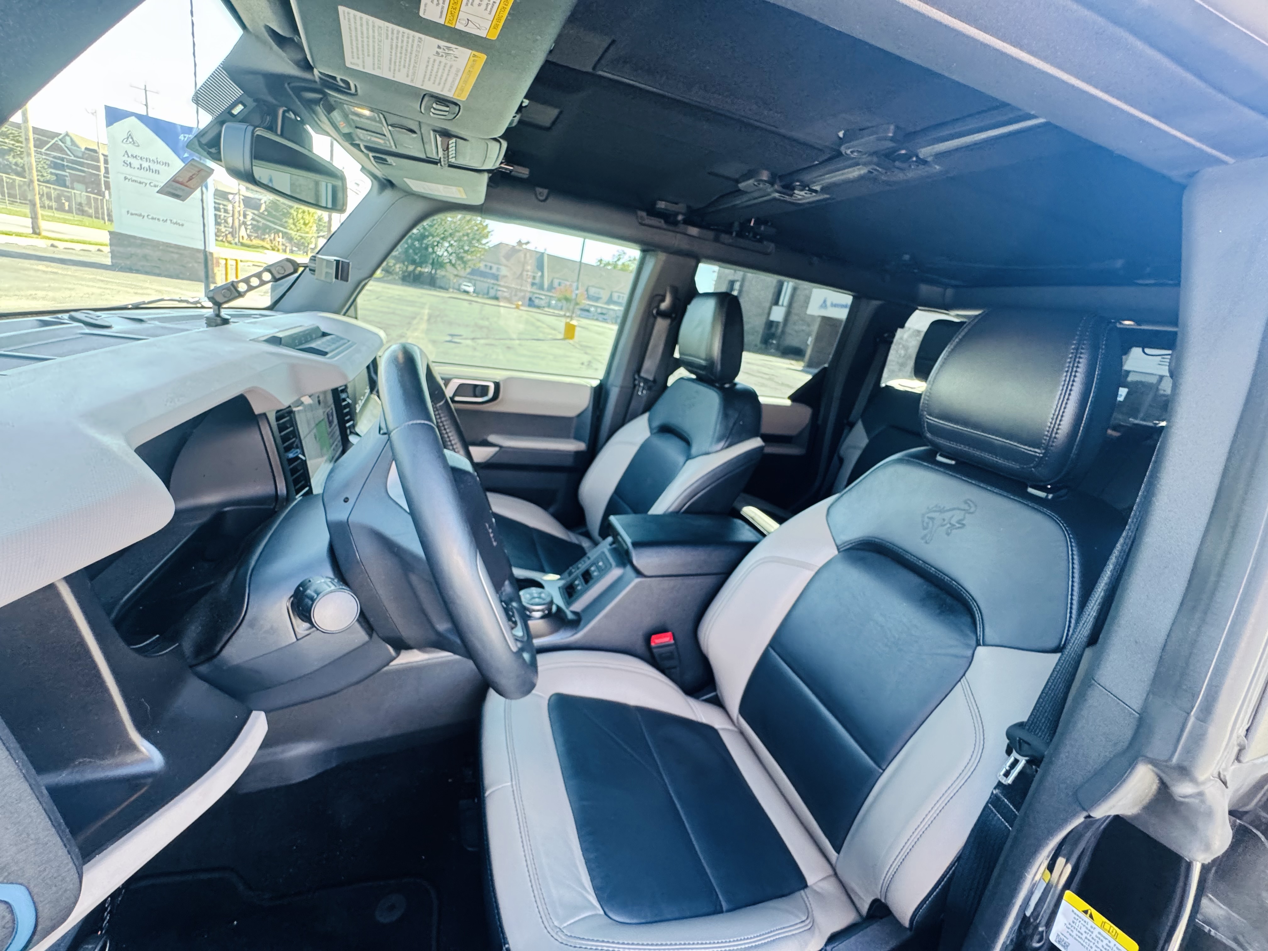 Used 2023 Ford Bronco Wildtrak AWD/4WD image 14