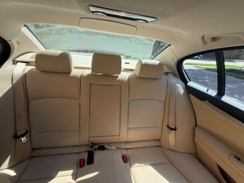 Used 2015 BMW 528i Sedan RWD image 10