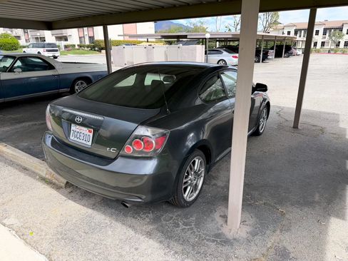 Used 2010 Scion tC image 1