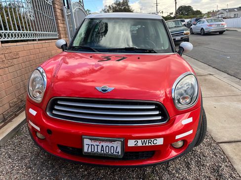 Used 2012 MINI Cooper Countryman FWD image 5