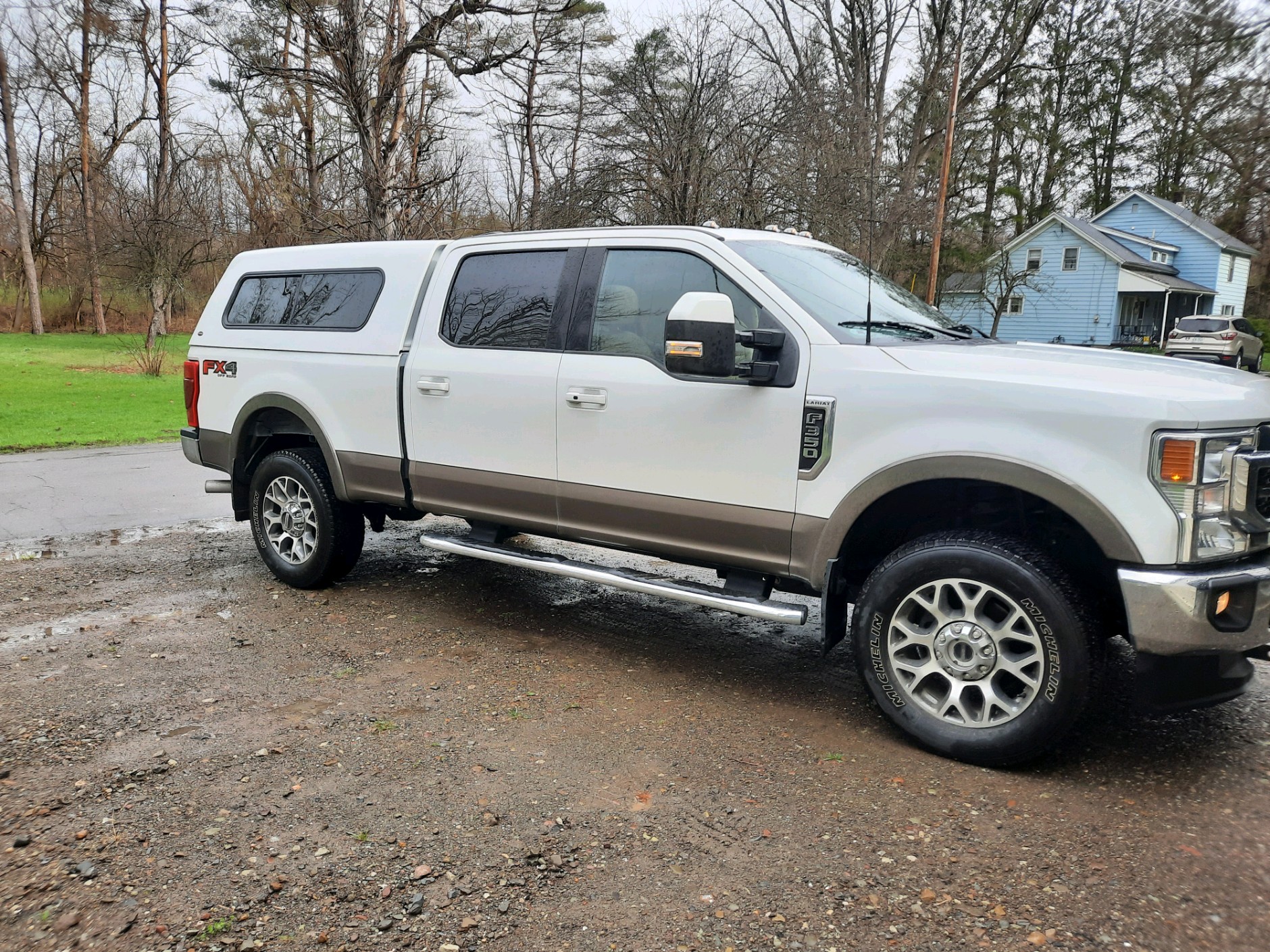 Used 2022 Ford F350 Lariat w/ Lariat Ultimate Package AWD/4WD image 2