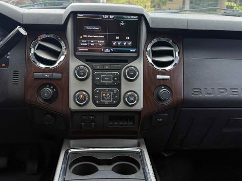 Used 2013 Ford F250 Lariat w/ Chrome Pkg image 6