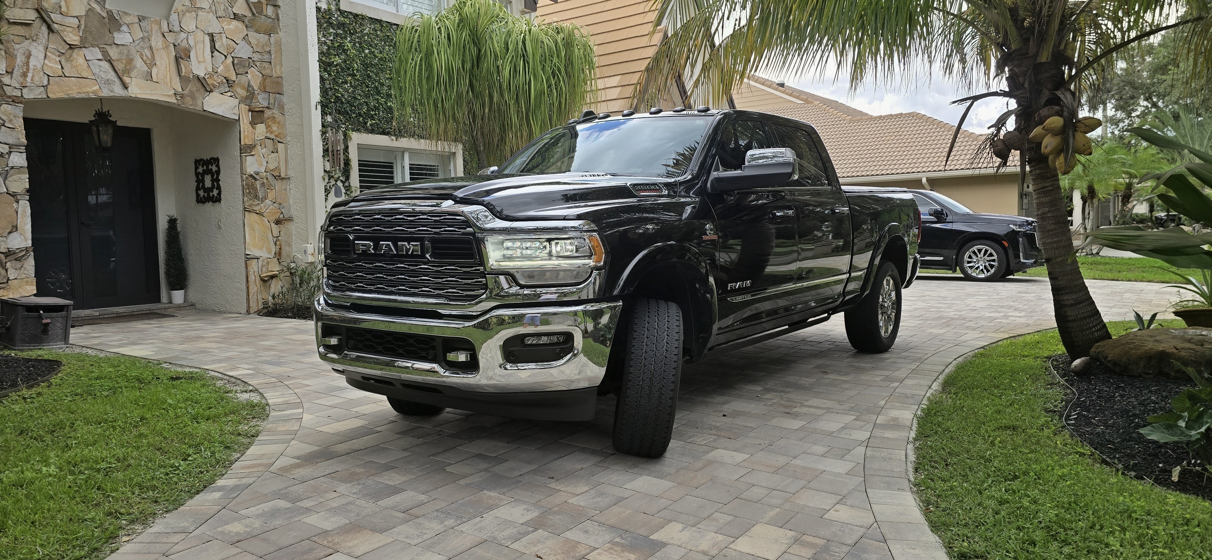 Used 2022 RAM 3500 Limited AWD/4WD image 8