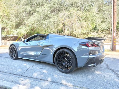 Used 2024 Chevrolet Corvette Z06 w/ Stealth Interior Trim Package image 4