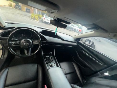 Used 2021 MAZDA MAZDA3 s image 12