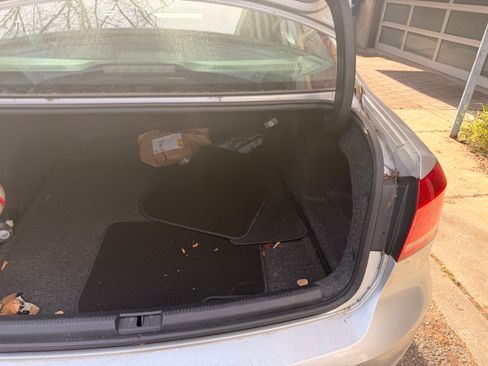 Used 2014 Volkswagen Passat 1.8T SEL Premium image 4