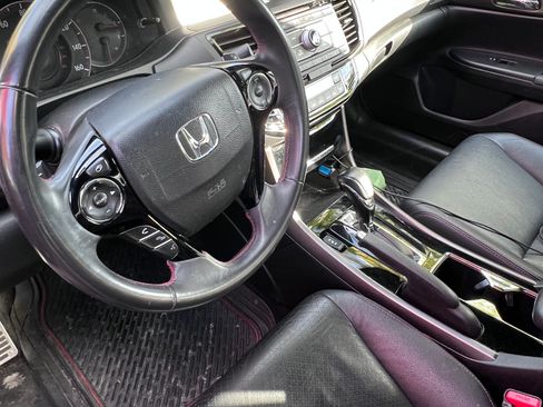 Used 2017 Honda Accord Sport Special Edition image 7