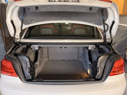 Used 2012 BMW 335i Convertible image 20