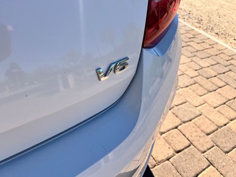 Used 2015 Honda Accord EX-L image 8