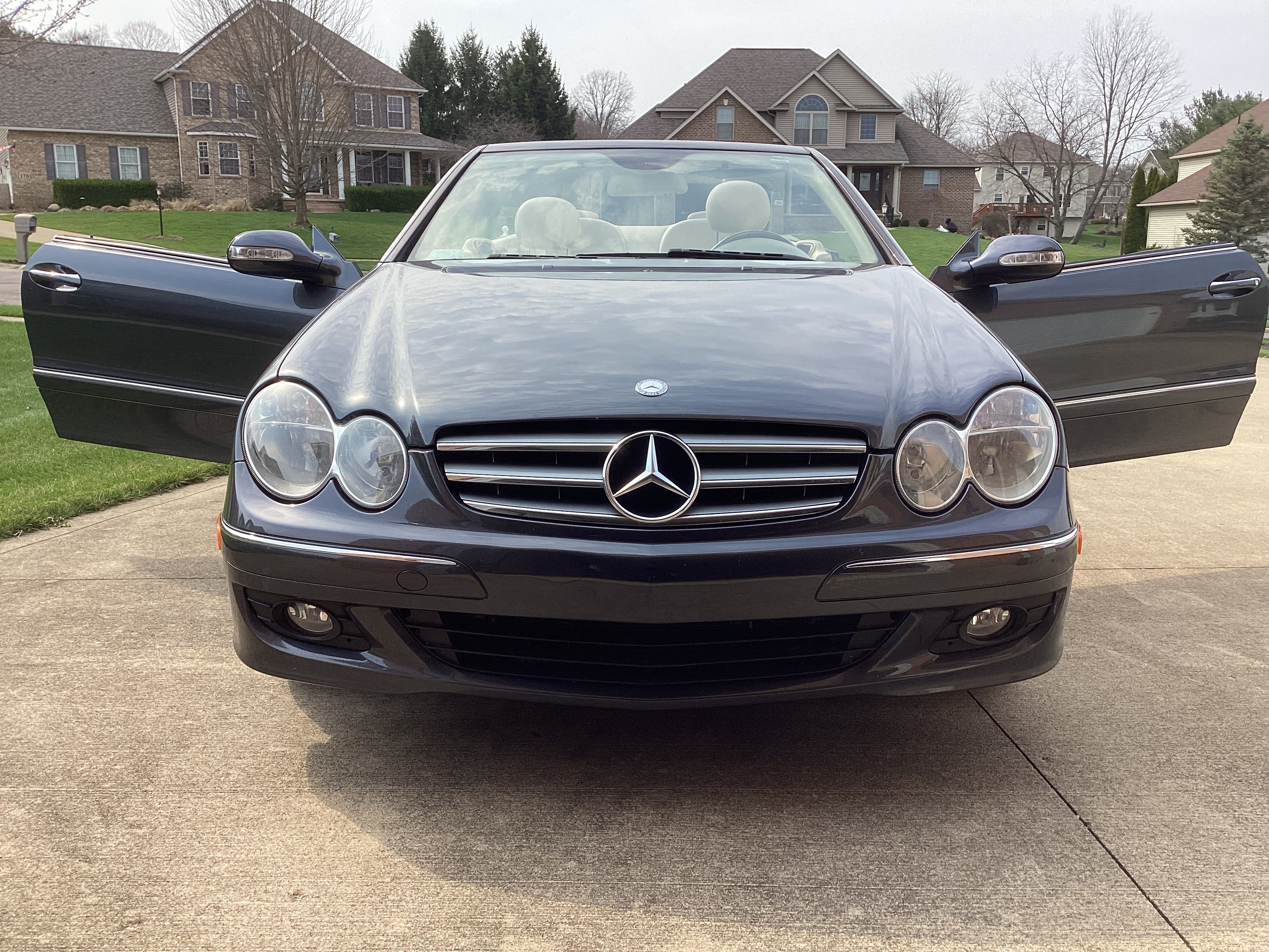 Used 2008 Mercedes-Benz CLK 350 Cabriolet image 1