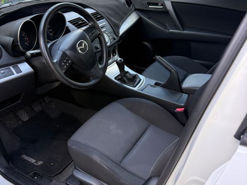 Used 2010 MAZDA MAZDA3 i Touring FWD image 6