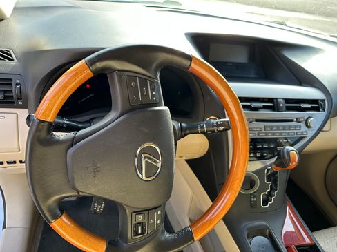 Used 2011 Lexus RX 350 AWD image 16