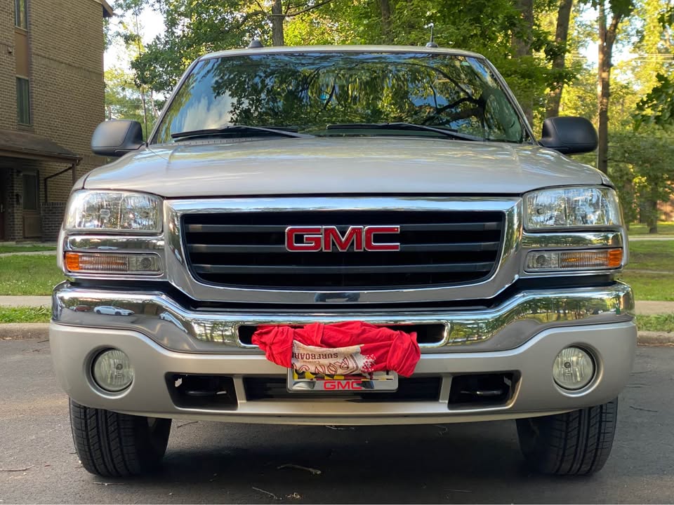 Used 2004 GMC Sierra 1500 SLT w/ Off-Road Package AWD/4WD image 6
