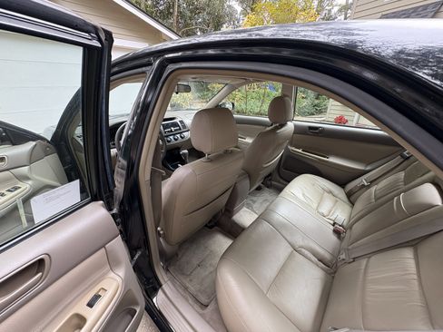 Used 2003 Toyota Camry LE image 4