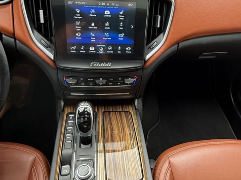 Used 2018 Maserati Ghibli S GranLusso image 15